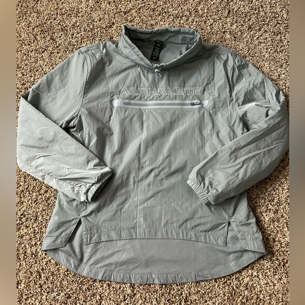 Alphalete pullover